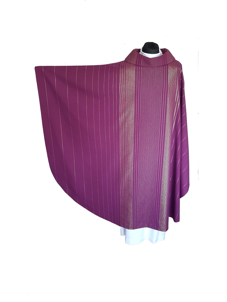 Casulla-sacerdotal-cuello-clasico-JERUSALENMORADO